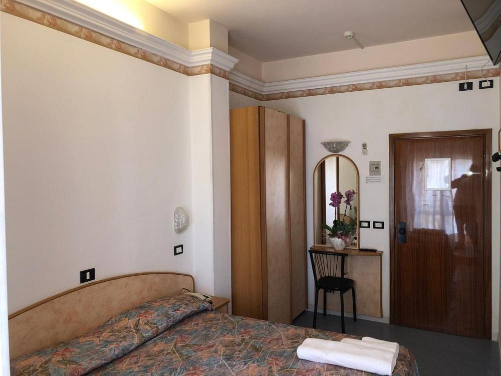 גאטאו א מארה Hotel Augustus מראה חיצוני תמונה