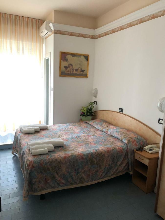 גאטאו א מארה Hotel Augustus מראה חיצוני תמונה